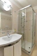 Seaside Studio With Poolside Retreat