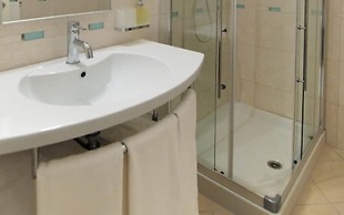 Spacious Apartment With sea View and Large Terrace