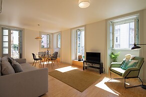 Castelo Superior Two Bedroom Apartment