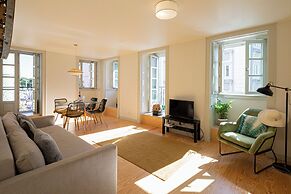 Castelo Superior Two Bedroom Apartment