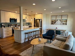 NEW Stunning Home-close to Beaches-pet Friendly