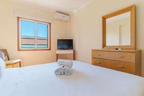 Ivana Apartment by HR Madeira