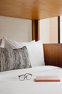 FOUND Hotel Chicago River North