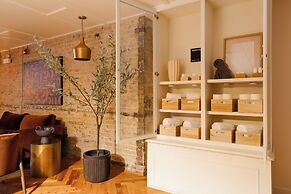 FOUND Hotel Chicago River North