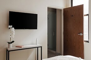 FOUND Hotel Chicago River North