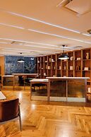 FOUND Hotel Chicago River North