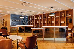 FOUND Hotel Chicago River North