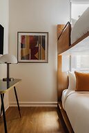 FOUND Hotel Chicago River North