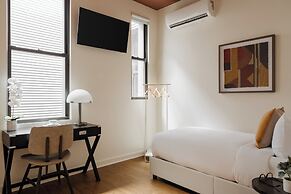 FOUND Hotel Chicago River North