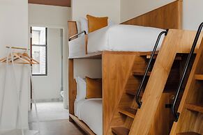 FOUND Hotel Chicago River North