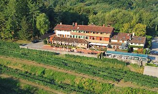 Elliot Osteria e Dormire in Collina