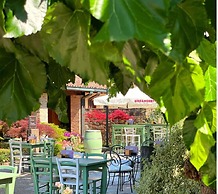 Elliot Osteria e Dormire in Collina