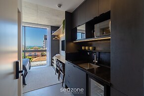 Studios in Building With Swimming Pool in Jurere - SOT