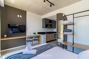 Studios in Building With Swimming Pool in Jurere - SOT