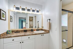 Canal-front Gem w/ Hot Tub, Foosball in Cape Coral