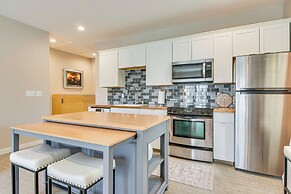 Steps to Lake Wylie: Cozy Clover Apartment