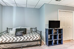 Rustic Cowboy Ranch Retreat: Stay Near Nashville