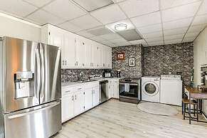 Rustic Cowboy Ranch Retreat: Stay Near Nashville