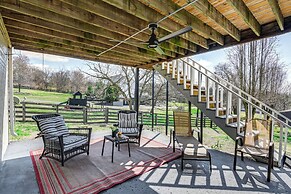 Rustic Cowboy Ranch Retreat: Stay Near Nashville