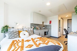 Student Only Winfield Court