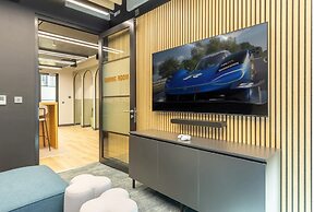 Student Only Winfield Court