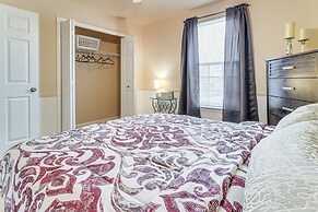 5 Mi to Emu: Home w/ Seasonal Pool Access