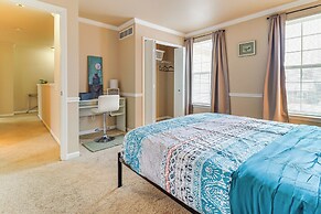 5 Mi to Emu: Home w/ Seasonal Pool Access