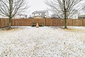 5 Mi to Emu: Home w/ Seasonal Pool Access