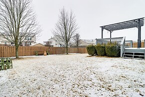 5 Mi to Emu: Home w/ Seasonal Pool Access