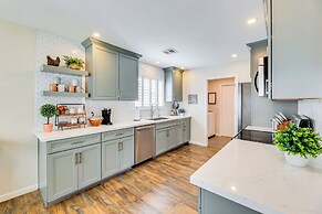 4 Mi to Superstition Springs: Haven w/ Hot Tub!