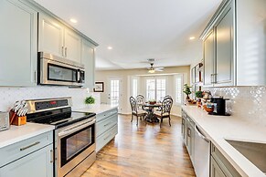 4 Mi to Superstition Springs: Haven w/ Hot Tub!