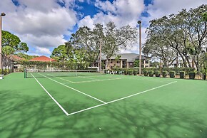 7 Mi to Beach: Condo w/ Pool Access in Bradenton!