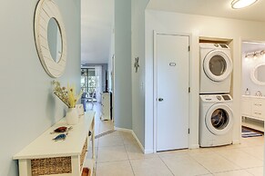 7 Mi to Beach: Condo w/ Pool Access in Bradenton!