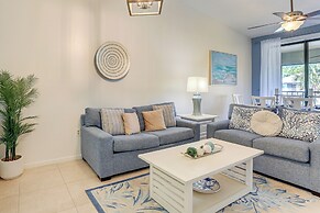 7 Mi to Beach: Condo w/ Pool Access in Bradenton!