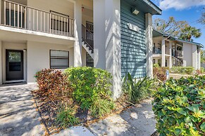 7 Mi to Beach: Condo w/ Pool Access in Bradenton!