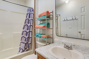 < 1 Mi to Greers Ferry Lake: Dog-friendly Home!