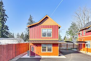 8 Mi to Dtwn Pdx: Unique Pet-friendly Home!