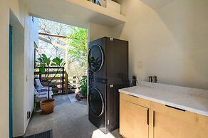 Scenic Retreat With Deck Stunning Views in LA
