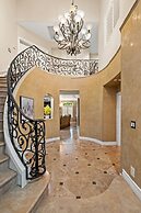 Luxury Villa w Pool Garden Outdoor Lounge