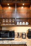 Luxury Villa w Pool Garden Outdoor Lounge