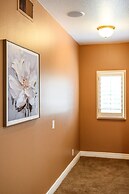 Luxury Villa w Pool Garden Outdoor Lounge