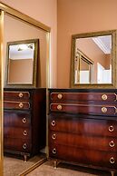 Luxury Villa w Pool Garden Outdoor Lounge