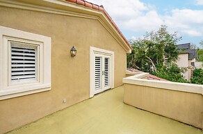 Luxury Villa w Pool Garden Outdoor Lounge