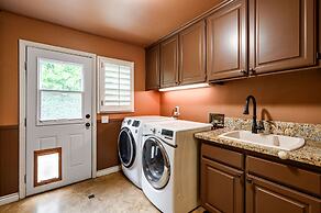 Luxury Villa w Pool Garden Outdoor Lounge