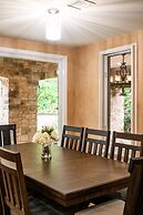 Luxury Villa w Pool Garden Outdoor Lounge