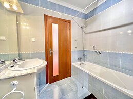 Albufeira Modern 6 With Pool by Homing