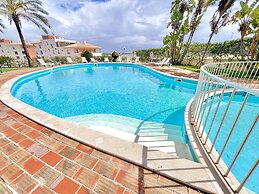 Albufeira Modern 6 With Pool by Homing