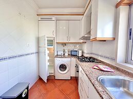 Albufeira Modern 6 With Pool by Homing