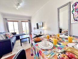 Albufeira Modern 6 With Pool by Homing