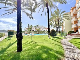 Albufeira Modern 6 With Pool by Homing